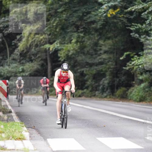 14.09.2025 - Stadtparktriathlon Michael Burmester http://msf.ph/oto/8906703 14.09.2025 09:11:41 Radfahren 310, 316, 335, 338, 394 meine-sportfotos.de