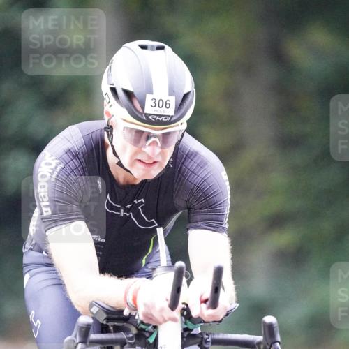 14.09.2025 - Stadtparktriathlon Michael Burmester http://msf.ph/oto/8906790 14.09.2025 09:13:02 Radfahren 306, 314, 358, 397 meine-sportfotos.de