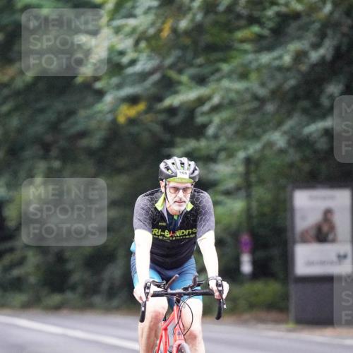 14.09.2025 - Stadtparktriathlon Michael Burmester http://msf.ph/oto/8906806 14.09.2025 09:13:23 Radfahren 327, 359 meine-sportfotos.de
