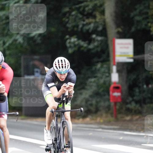 14.09.2025 - Stadtparktriathlon Michael Burmester http://msf.ph/oto/8906892 14.09.2025 09:14:33 Radfahren 301, 318, 326, 340, 345, 347, 363, 370, 371, 373, 377, 380, 381, 389, 401, 404 meine-sportfotos.de