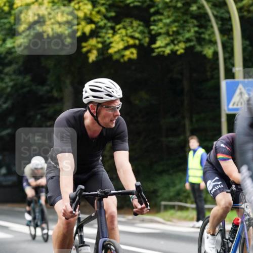 14.09.2025 - Stadtparktriathlon Michael Burmester http://msf.ph/oto/8906905 14.09.2025 09:14:36 Radfahren 301, 318, 326, 340, 345, 347, 363, 370, 371, 373, 377, 380, 381, 401, 404 meine-sportfotos.de