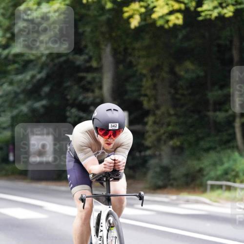 14.09.2025 - Stadtparktriathlon Michael Burmester http://msf.ph/oto/8906914 14.09.2025 09:14:49 Radfahren 339, 342, 393, 473 meine-sportfotos.de