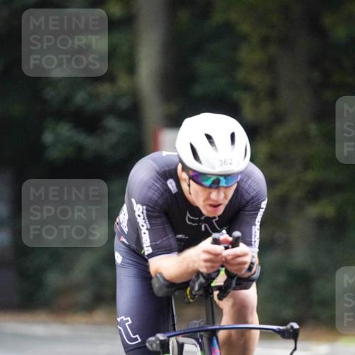 14.09.2025 - Stadtparktriathlon Michael Burmester http://msf.ph/oto/8906946 14.09.2025 09:15:06 Radfahren 353, 362, 365, 383, 400, 430 meine-sportfotos.de
