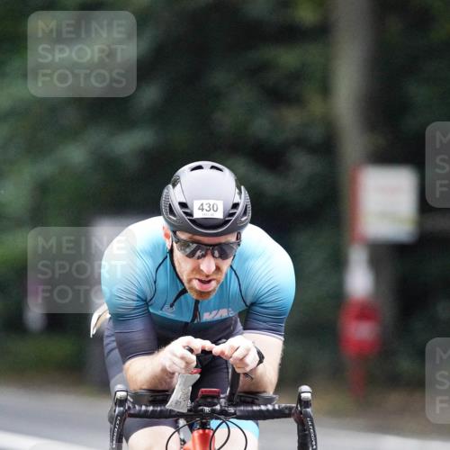 14.09.2025 - Stadtparktriathlon Michael Burmester http://msf.ph/oto/8906953 14.09.2025 09:15:11 Radfahren 323, 352, 362, 365, 375, 430 meine-sportfotos.de