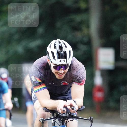 14.09.2025 - Stadtparktriathlon Michael Burmester http://msf.ph/oto/8907003 14.09.2025 09:15:41 Radfahren 315, 337, 354, 361, 437, 451, 487 meine-sportfotos.de