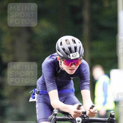 14.09.2025 - Stadtparktriathlon Michael Burmester http://msf.ph/oto/8907009 14.09.2025 09:15:42 Radfahren 315, 337, 354, 361, 437, 451, 487 meine-sportfotos.de