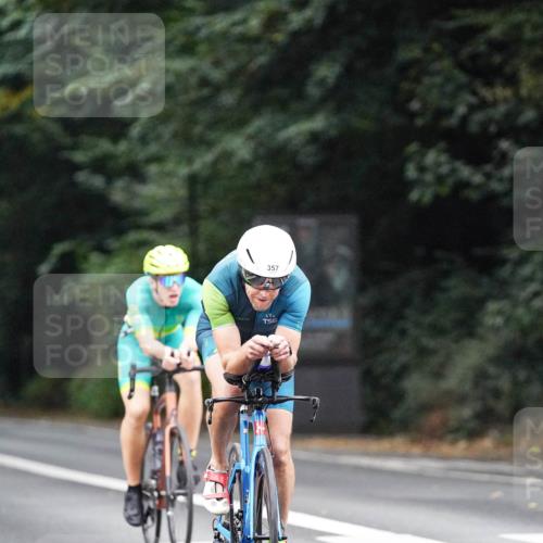 14.09.2025 - Stadtparktriathlon Michael Burmester http://msf.ph/oto/8907036 14.09.2025 09:16:03 Radfahren 357, 376, 413, 414, 434, 488 meine-sportfotos.de