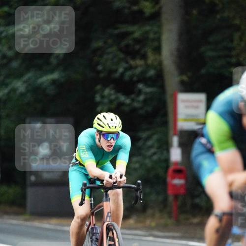14.09.2025 - Stadtparktriathlon Michael Burmester http://msf.ph/oto/8907040 14.09.2025 09:16:04 Radfahren 311, 357, 413, 414, 432, 434, 488 meine-sportfotos.de
