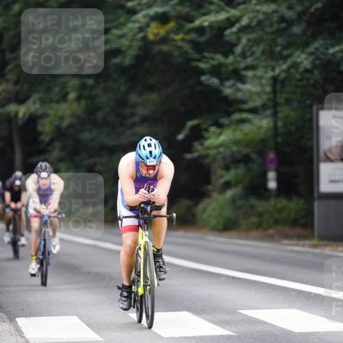 14.09.2025 - Stadtparktriathlon Michael Burmester http://msf.ph/oto/8907051 14.09.2025 09:16:09 Radfahren 311, 348, 357, 413, 414, 432, 434, 488 meine-sportfotos.de