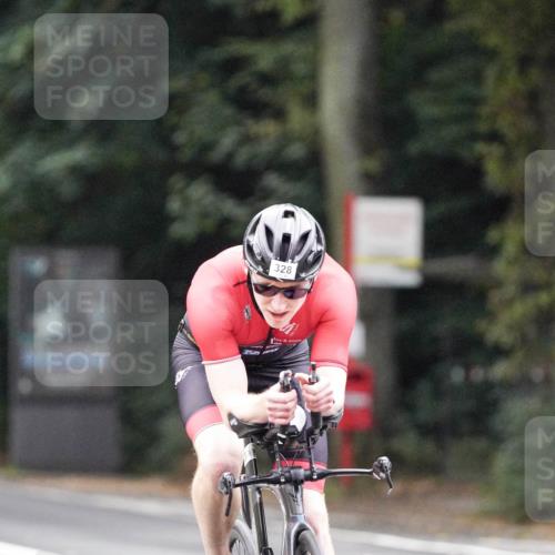 14.09.2025 - Stadtparktriathlon Michael Burmester http://msf.ph/oto/8907089 14.09.2025 09:16:29 Radfahren 328, 330, 355, 367, 478 meine-sportfotos.de