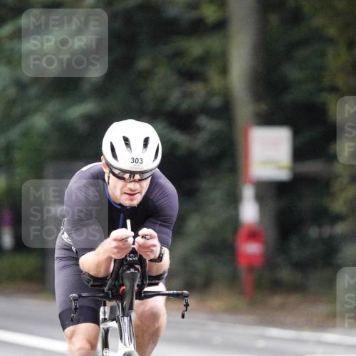 14.09.2025 - Stadtparktriathlon Michael Burmester http://msf.ph/oto/8907142 14.09.2025 09:16:50 Radfahren 303, 350, 372, 399, 435, 453, 457, 460, 462 meine-sportfotos.de