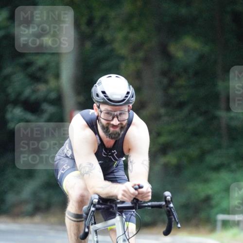 14.09.2025 - Stadtparktriathlon Michael Burmester http://msf.ph/oto/8907174 14.09.2025 09:17:14 Radfahren 312, 325, 360, 369, 391, 408, 416, 463 meine-sportfotos.de