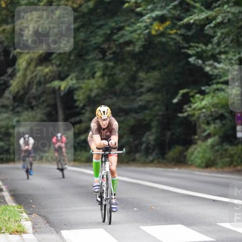 14.09.2025 - Stadtparktriathlon Michael Burmester http://msf.ph/oto/8907217 14.09.2025 09:17:36 Radfahren 331, 402, 421, 452 meine-sportfotos.de