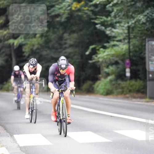 14.09.2025 - Stadtparktriathlon Michael Burmester http://msf.ph/oto/8907245 14.09.2025 09:17:53 Radfahren 310, 321, 322, 378, 405, 475, 476 meine-sportfotos.de