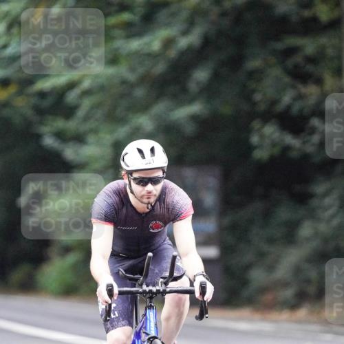 14.09.2025 - Stadtparktriathlon Michael Burmester http://msf.ph/oto/8907255 14.09.2025 09:17:57 Radfahren 321, 322, 378, 405, 412, 475 meine-sportfotos.de