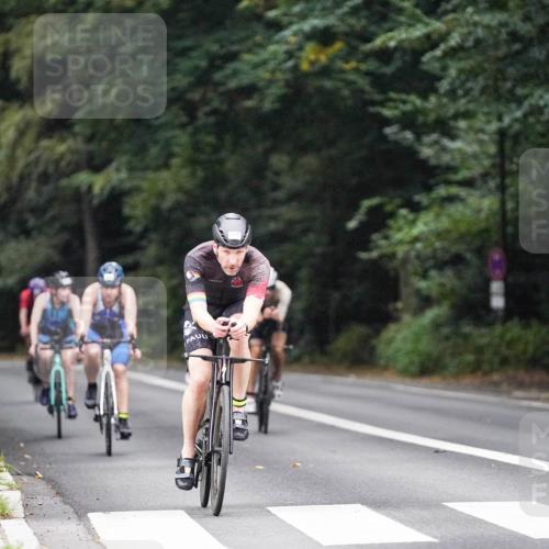 14.09.2025 - Stadtparktriathlon Michael Burmester http://msf.ph/oto/8907300 14.09.2025 09:18:18 Radfahren 317, 344, 395, 420, 456, 459, 468, 481 meine-sportfotos.de