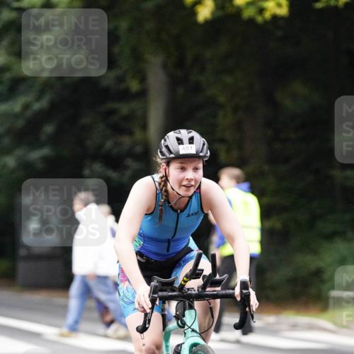 14.09.2025 - Stadtparktriathlon Michael Burmester http://msf.ph/oto/8907316 14.09.2025 09:18:22 Radfahren 317, 344, 374, 395, 456, 468, 481 meine-sportfotos.de