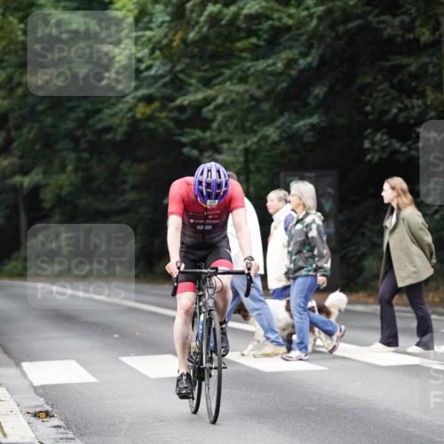 14.09.2025 - Stadtparktriathlon Michael Burmester http://msf.ph/oto/8907318 14.09.2025 09:18:23 Radfahren 317, 344, 374, 395, 456, 468, 481 meine-sportfotos.de