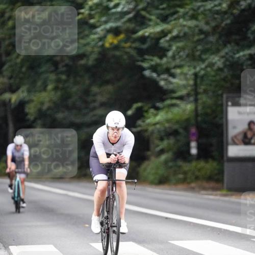 14.09.2025 - Stadtparktriathlon Michael Burmester http://msf.ph/oto/8907371 14.09.2025 09:18:59 Radfahren 314, 334, 472, 482 meine-sportfotos.de