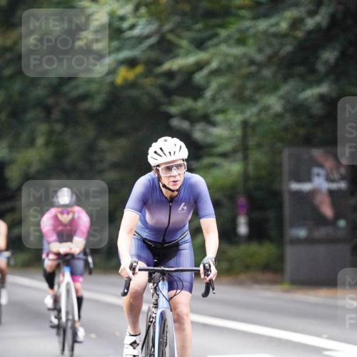 14.09.2025 - Stadtparktriathlon Michael Burmester http://msf.ph/oto/8907396 14.09.2025 09:19:08 Radfahren 314, 334, 397, 422, 431, 472, 480, 482 meine-sportfotos.de