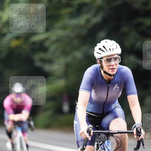 14.09.2025 - Stadtparktriathlon Michael Burmester http://msf.ph/oto/8907398 14.09.2025 09:19:08 Radfahren 314, 334, 397, 422, 431, 472, 480, 482 meine-sportfotos.de