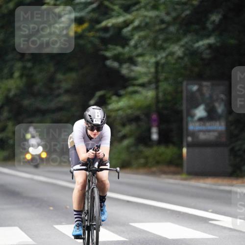 14.09.2025 - Stadtparktriathlon Michael Burmester http://msf.ph/oto/8907424 14.09.2025 09:19:17 Radfahren 304, 338, 397, 464, 471, 480 meine-sportfotos.de