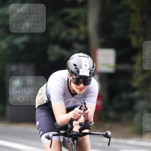 14.09.2025 - Stadtparktriathlon Michael Burmester http://msf.ph/oto/8907430 14.09.2025 09:19:18 Radfahren 304, 338, 397, 464, 467, 471, 480, 486 meine-sportfotos.de