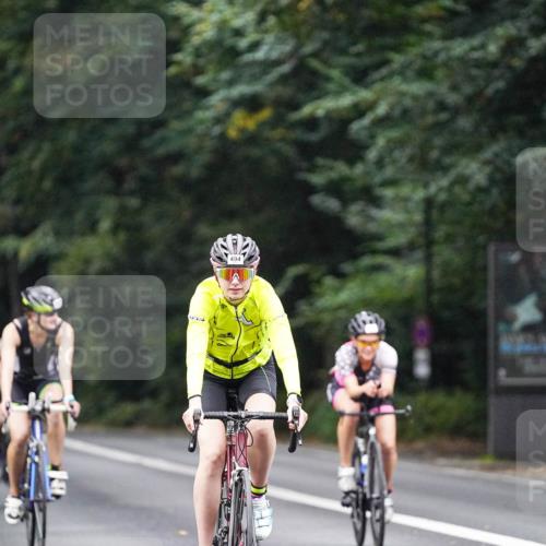 14.09.2025 - Stadtparktriathlon Michael Burmester http://msf.ph/oto/8907455 14.09.2025 09:19:28 Radfahren 304, 439, 443, 467, 477, 479, 486, 492, 494, 495 meine-sportfotos.de