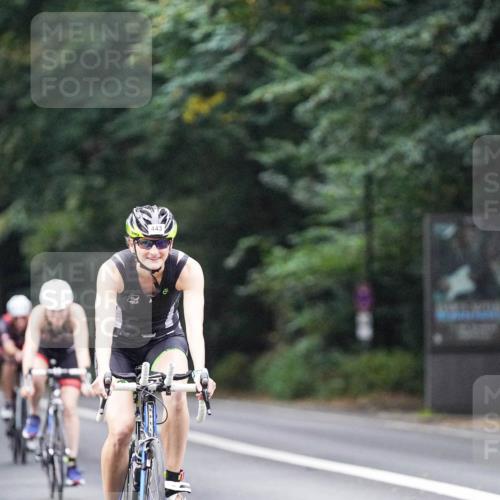 14.09.2025 - Stadtparktriathlon Michael Burmester http://msf.ph/oto/8907460 14.09.2025 09:19:30 Radfahren 304, 439, 443, 467, 477, 479, 486, 492, 494, 495 meine-sportfotos.de