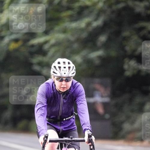 14.09.2025 - Stadtparktriathlon Michael Burmester http://msf.ph/oto/8907477 14.09.2025 09:19:37 Radfahren 324, 356, 382, 425, 477, 479, 492, 495, 497 meine-sportfotos.de