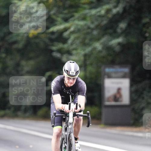14.09.2025 - Stadtparktriathlon Michael Burmester http://msf.ph/oto/8907519 14.09.2025 09:19:55 Radfahren 306, 333, 366, 438, 442 meine-sportfotos.de