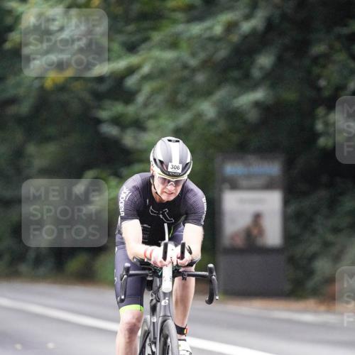 14.09.2025 - Stadtparktriathlon Michael Burmester http://msf.ph/oto/8907520 14.09.2025 09:19:55 Radfahren 306, 333, 366, 438, 442 meine-sportfotos.de