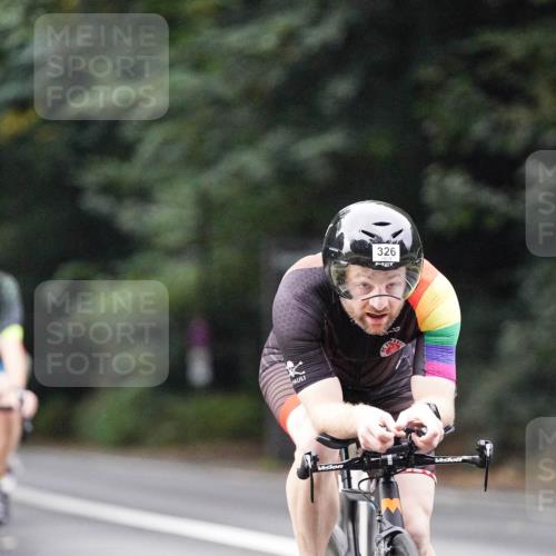 14.09.2025 - Stadtparktriathlon Michael Burmester http://msf.ph/oto/8907585 14.09.2025 09:20:30 Radfahren 301, 318, 326, 340, 345, 346, 347, 359, 363, 370, 371, 373, 381, 389, 419, 445 meine-sportfotos.de