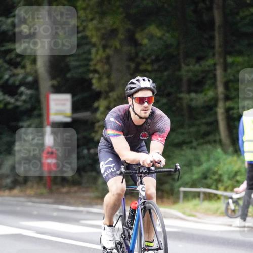 14.09.2025 - Stadtparktriathlon Michael Burmester http://msf.ph/oto/8907605 14.09.2025 09:20:35 Radfahren 301, 318, 326, 340, 345, 346, 347, 359, 363, 370, 373, 377, 381, 386, 389, 448 meine-sportfotos.de