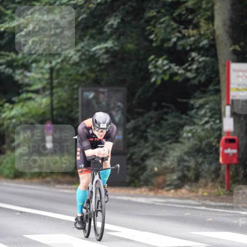 14.09.2025 - Stadtparktriathlon Michael Burmester http://msf.ph/oto/8907630 14.09.2025 09:20:56 Radfahren 353, 498 meine-sportfotos.de