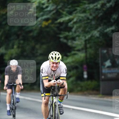 14.09.2025 - Stadtparktriathlon Michael Burmester http://msf.ph/oto/8907652 14.09.2025 09:21:08 Radfahren 339, 342, 380, 401, 404, 473, 500 meine-sportfotos.de
