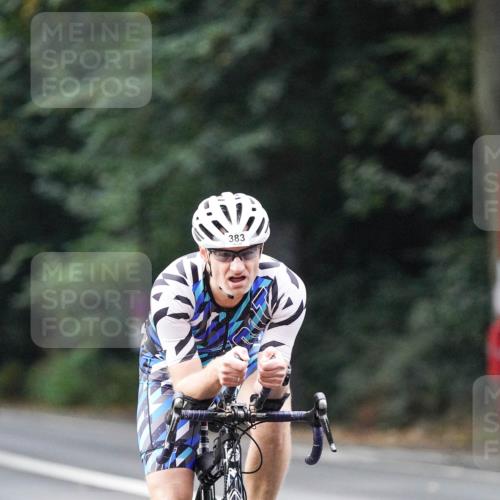 14.09.2025 - Stadtparktriathlon Michael Burmester http://msf.ph/oto/8907698 14.09.2025 09:21:38 Radfahren 323, 365, 379, 383, 393, 400, 450 meine-sportfotos.de