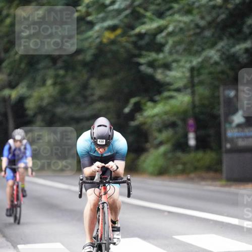 14.09.2025 - Stadtparktriathlon Michael Burmester http://msf.ph/oto/8907725 14.09.2025 09:21:51 Radfahren 337, 354, 357, 430, 458, 504 meine-sportfotos.de