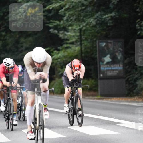 14.09.2025 - Stadtparktriathlon Michael Burmester http://msf.ph/oto/8907779 14.09.2025 09:22:19 Radfahren 311, 348, 361, 392, 398, 413, 414, 432, 487 meine-sportfotos.de