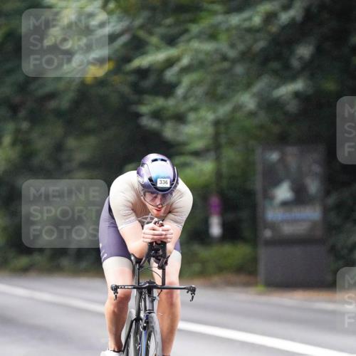 14.09.2025 - Stadtparktriathlon Michael Burmester http://msf.ph/oto/8907857 14.09.2025 09:23:02 Radfahren 303, 336, 460, 462, 478, 484 meine-sportfotos.de
