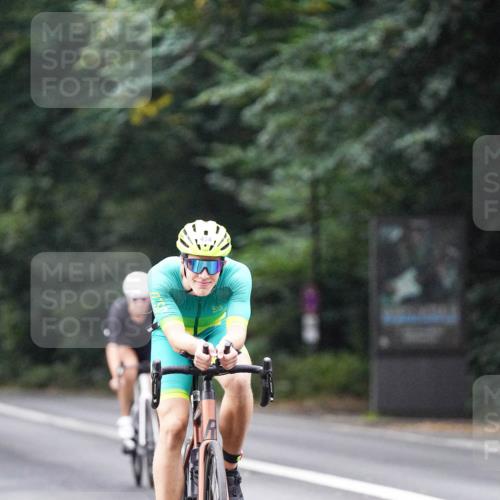 14.09.2025 - Stadtparktriathlon Michael Burmester http://msf.ph/oto/8907881 14.09.2025 09:23:11 Radfahren 312, 402, 408, 416, 434, 446, 460, 484, 501 meine-sportfotos.de