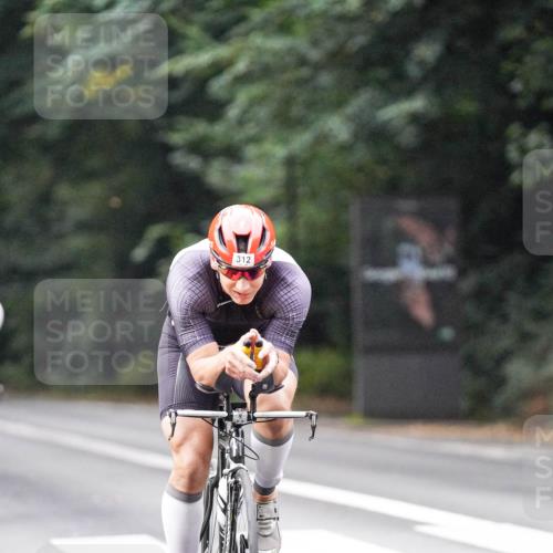 14.09.2025 - Stadtparktriathlon Michael Burmester http://msf.ph/oto/8907900 14.09.2025 09:23:18 Radfahren 312, 402, 408, 416, 446, 501 meine-sportfotos.de