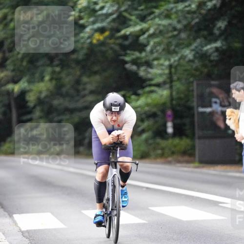 14.09.2025 - Stadtparktriathlon Michael Burmester http://msf.ph/oto/8907902 14.09.2025 09:23:19 Radfahren 312, 402, 408, 416, 446, 463, 501 meine-sportfotos.de