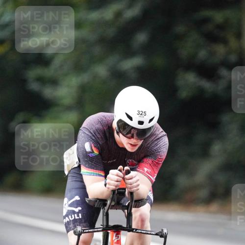 14.09.2025 - Stadtparktriathlon Michael Burmester http://msf.ph/oto/8907928 14.09.2025 09:23:32 Radfahren 313, 319, 325, 350, 360, 369, 399, 436, 457, 463 meine-sportfotos.de