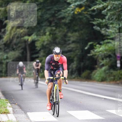 14.09.2025 - Stadtparktriathlon Michael Burmester http://msf.ph/oto/8907980 14.09.2025 09:24:36 Radfahren 317, 321, 378, 405, 465, 476 meine-sportfotos.de