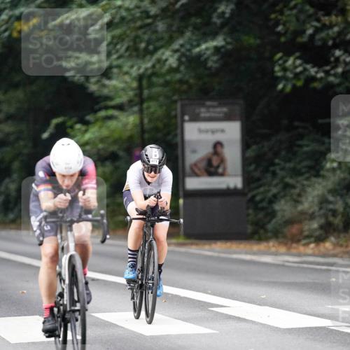 14.09.2025 - Stadtparktriathlon Michael Burmester http://msf.ph/oto/8908085 14.09.2025 09:25:57 Radfahren 454, 455, 471 meine-sportfotos.de