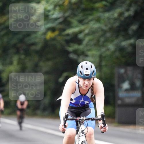 14.09.2025 - Stadtparktriathlon Michael Burmester http://msf.ph/oto/8908156 14.09.2025 09:26:41 Radfahren 302, 306, 338, 442, 456, 479 meine-sportfotos.de