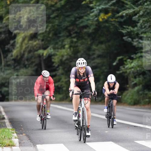 14.09.2025 - Stadtparktriathlon Michael Burmester http://msf.ph/oto/8908160 14.09.2025 09:26:43 Radfahren 302, 306, 338, 442, 456, 479 meine-sportfotos.de