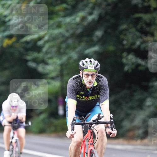 14.09.2025 - Stadtparktriathlon Michael Burmester http://msf.ph/oto/8908204 14.09.2025 09:27:22 Radfahren 346, 359, 438, 473, 494 meine-sportfotos.de