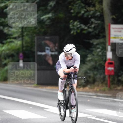 14.09.2025 - Stadtparktriathlon Michael Burmester http://msf.ph/oto/8908213 14.09.2025 09:27:29 Radfahren 346, 438, 467, 473 meine-sportfotos.de